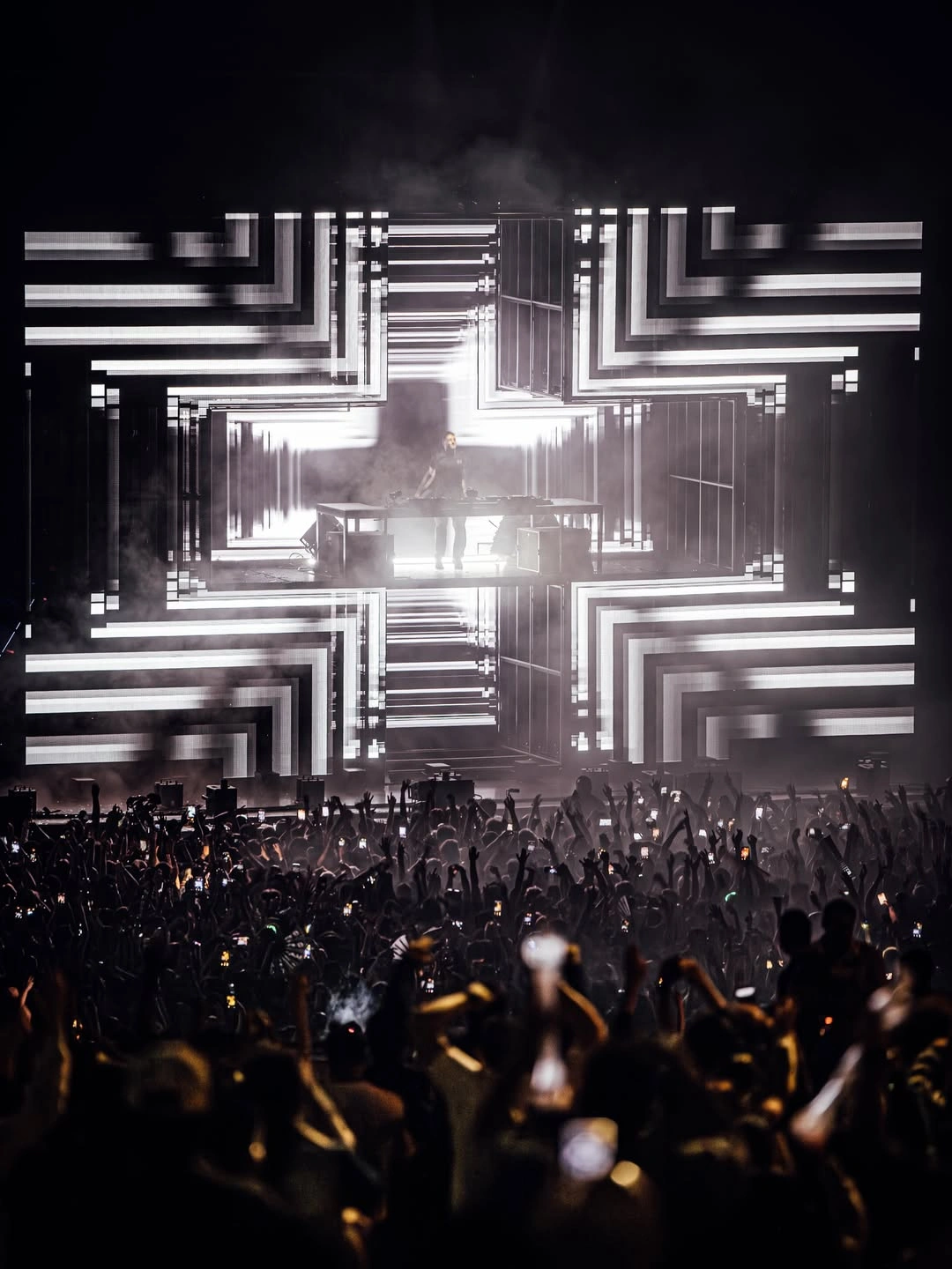 Martin Garrix — Ushuaïa Ibiza